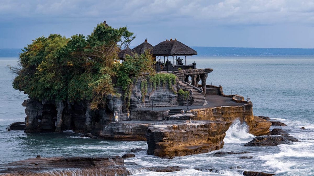 How to Visit Bali on a Budget - Ultimate Backpackers Guide